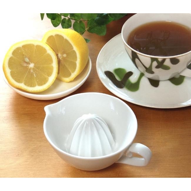 全新 日本品牌 白瓷茶杯型檸檬萊姆榨汁器 檸檬汁莎莎醬泰式酸辣醬下午茶必備