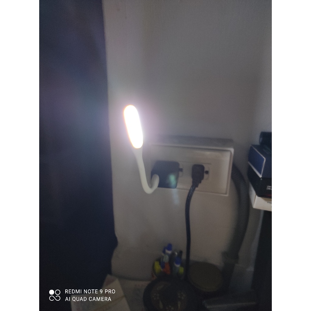 (台北雜貨部) USB隨身燈 6LED USB燈 強光高亮度 汽車用品 小米燈 旋轉燈 檯燈 隨身燈