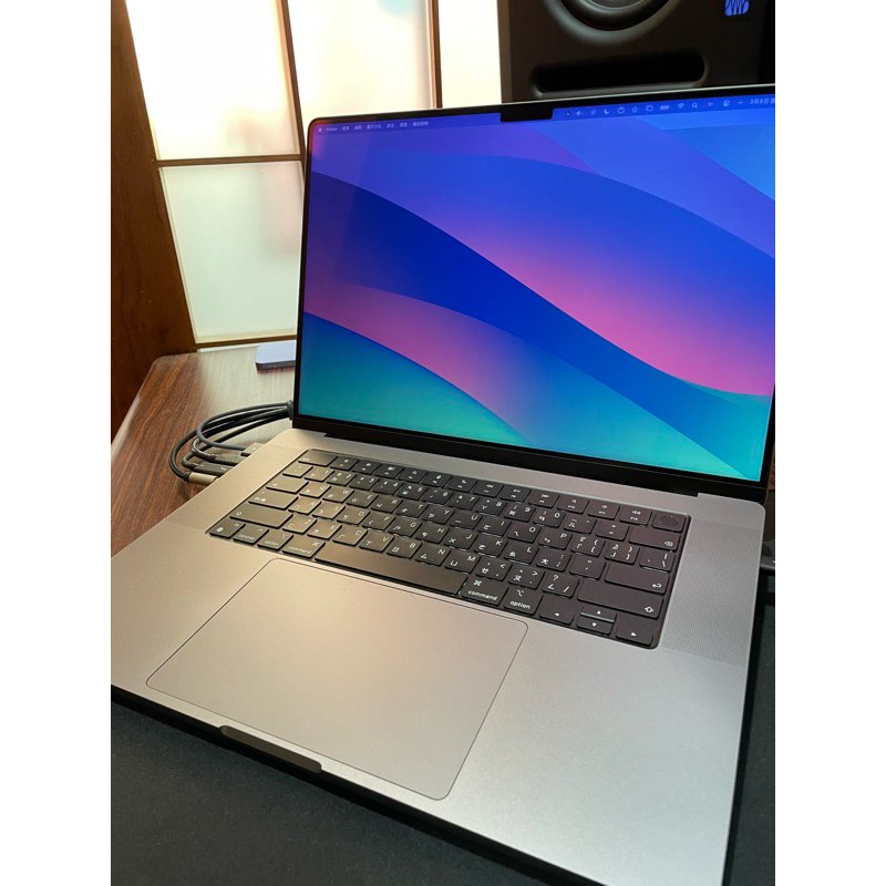 M1 Max MacBook Pro 16 吋 64G 1TB