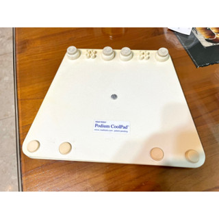 Road Tools Podium Coolpad可360度旋轉筆記型電腦散熱墊