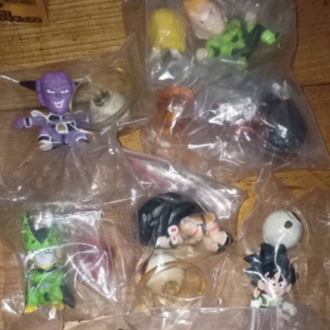 台灣 絕版逸品 七龍珠 坐球 賽魯 悟飯 人造人 16號 17號 18號 布馬 戰鬥服達爾 基紐隊長