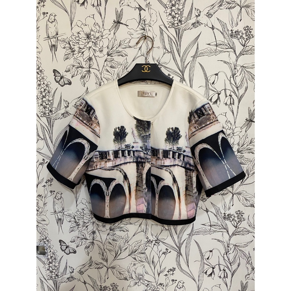 賴高瑞珠保留 7度c 設計師專櫃品牌 MON'S 薄太空棉歐美風景印花短版外套