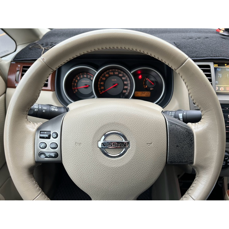 Nissan Tiida 1.8 豪華版 全原廠保養 車庫車 自售（恆溫 免鑰匙 ABS) (Altis sentra)