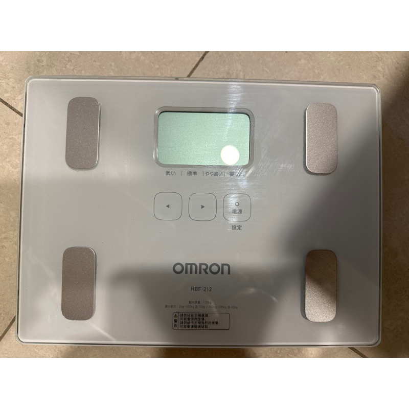 《二手良品》OMRON 歐姆龍 體重計/體脂體重計/體脂計 HBF-212 減重基本款
