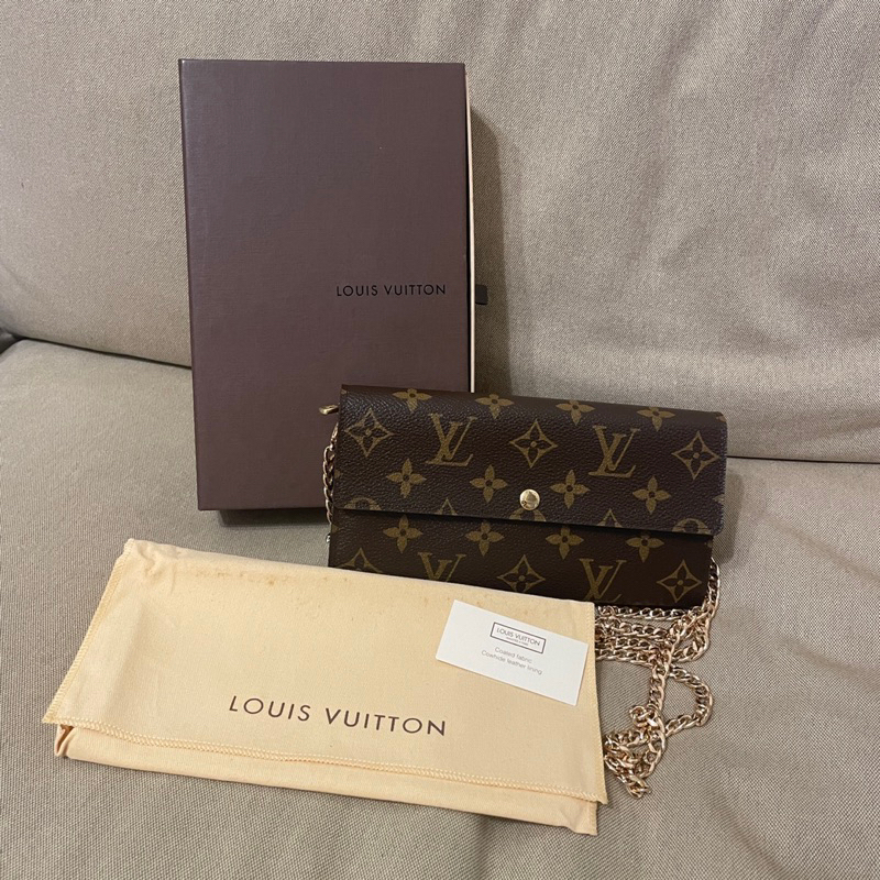 LOUSI VUITTON LV經典老花翻蓋長夾 WOC