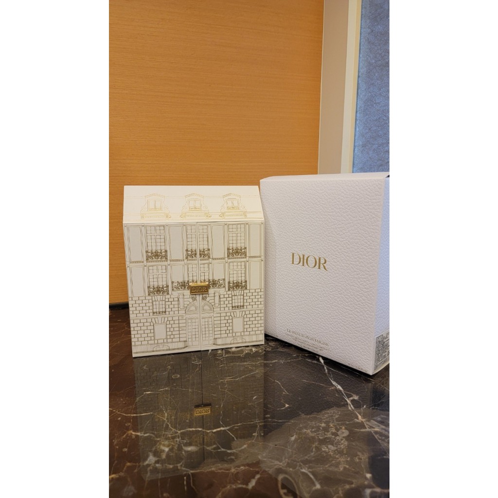 Dior 經典美裝輕巧禮盒 宮庭風精美紙盒不含內容物