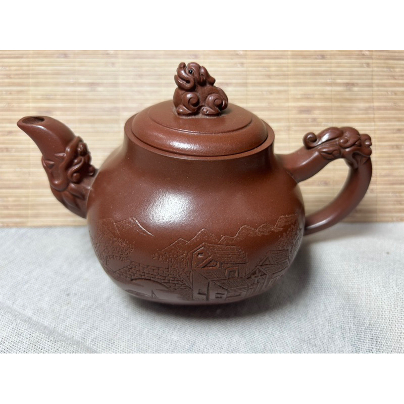古董收藏-老紫砂浮雕貔貅茶壺