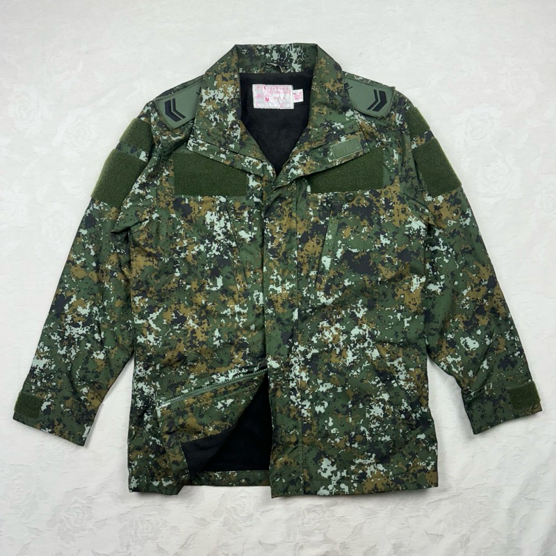 國軍公發 陸式數位迷彩野戰夾克 39M 女碼(含下士肩章) 內裏絨毛 雙拉鏈 迷彩夾克