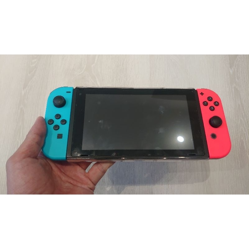 (9成新)任天堂 Nintendo Switch HA1-001 電力加強版 二手遊戲機