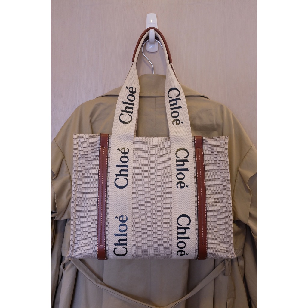 CHLOE Woody Tote Medium 經典LOGO織帶帆布托特包 米咖色 中尺寸