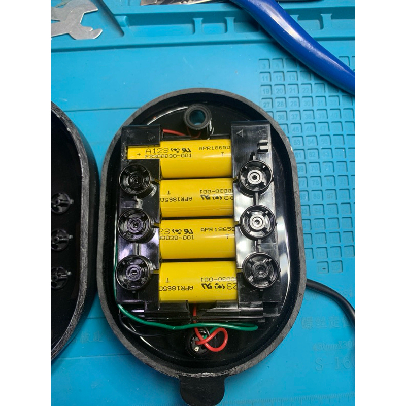 Gogoro備用小電池全新款A 123高容量高放電1800mah+五角梅花工具