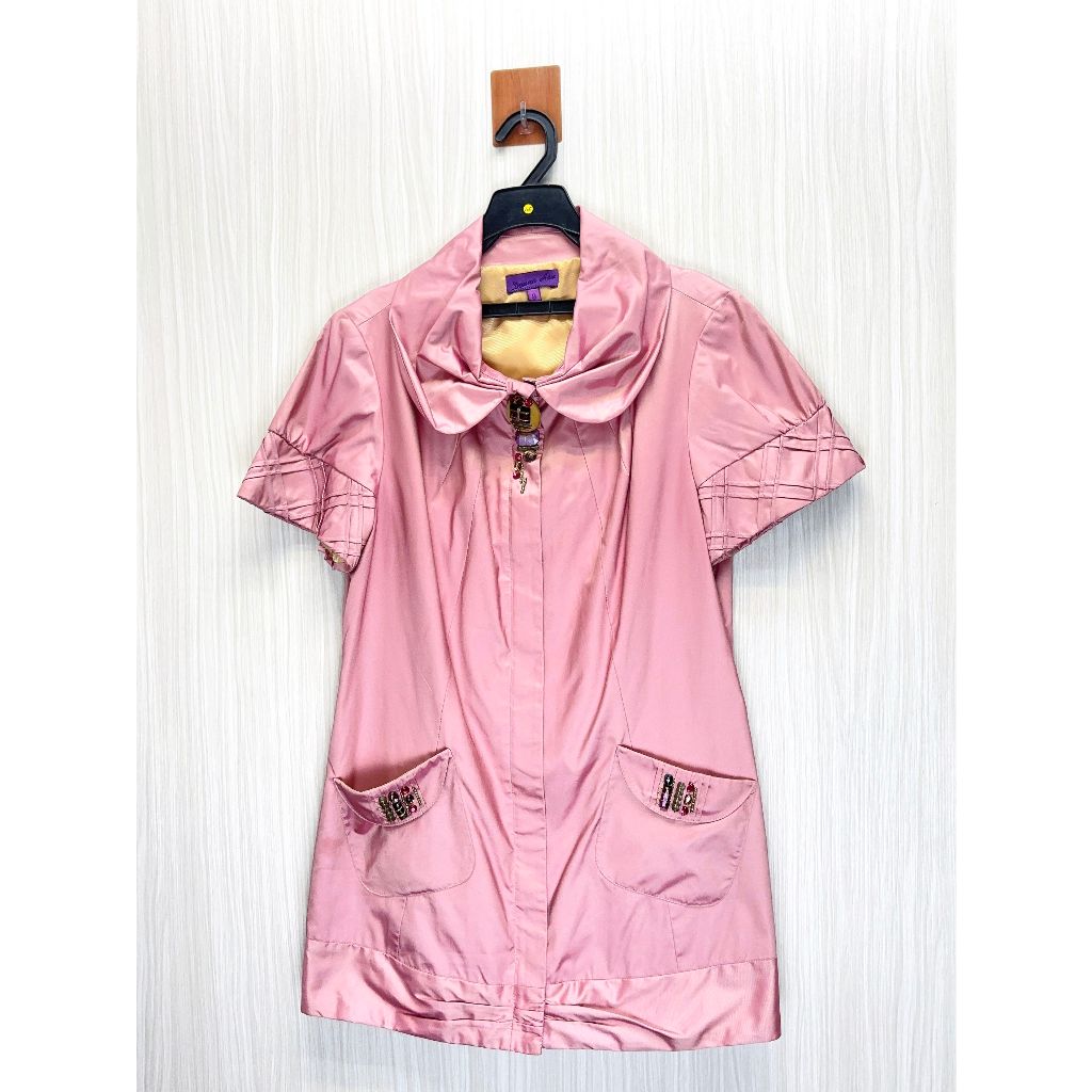 Donna Hsu 六藝設計師品牌 粉色珠寶造型長版外套