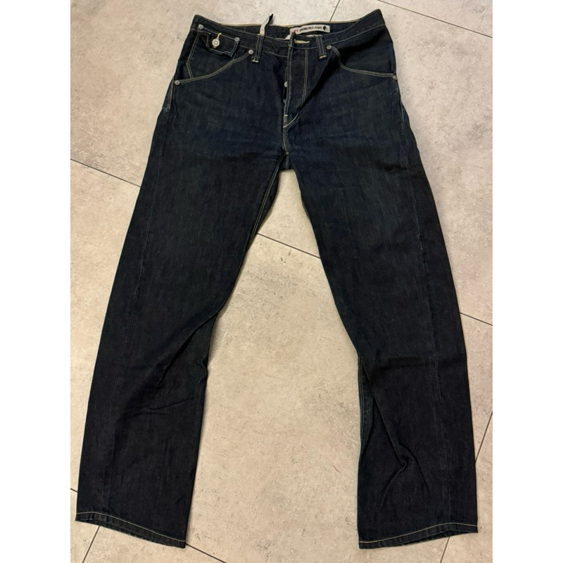 Levi’s engineered jeans 1999 size:32