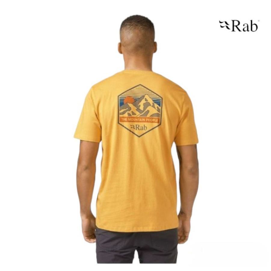 RAB 男 Stance Mountain Peak Tee  透氣短袖有機棉T恤 QCB-66撒拉哈黃【陽昇戶外用品】