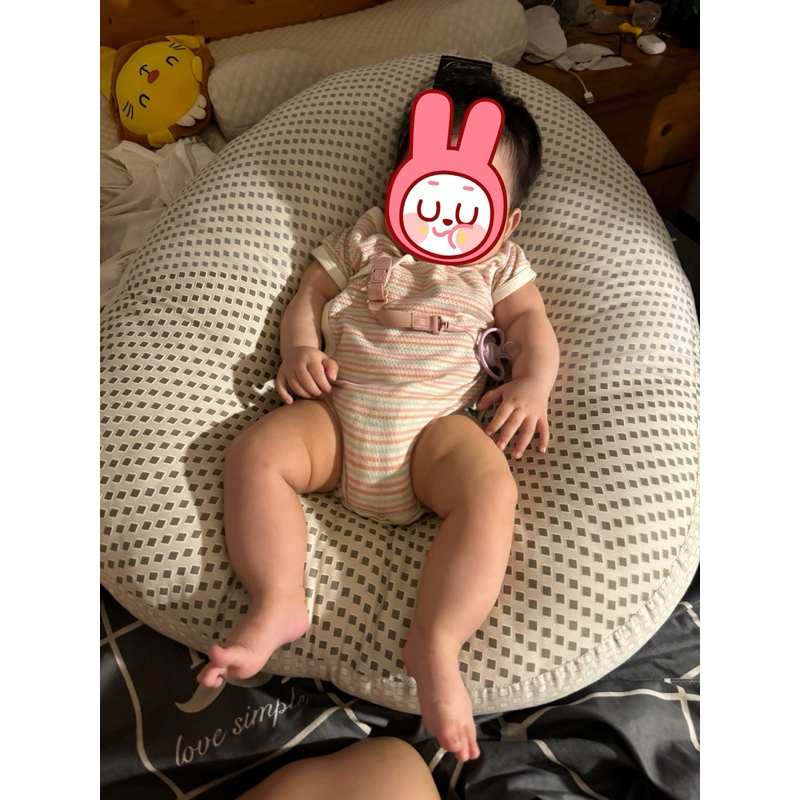 [極新！！]Gunite 寶寶懶骨頭枕防溢奶枕安撫枕.親子互動枕.哺乳枕（原箱及收納袋皆在）