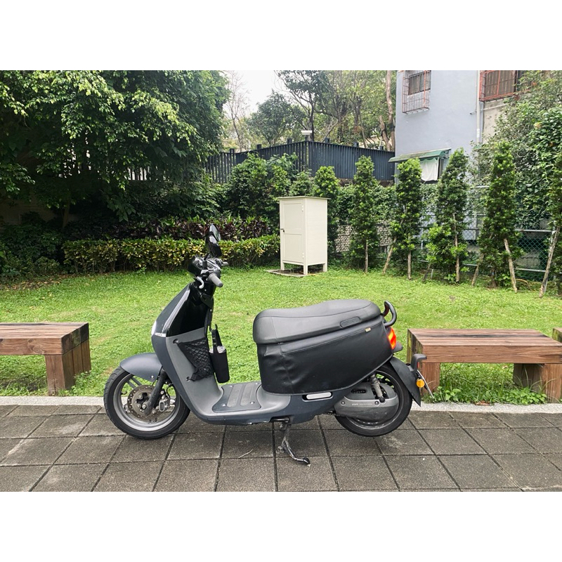 自售 Gogoro 2 plus 超低里程 定期保養 隨買隨騎 無需再花錢維修