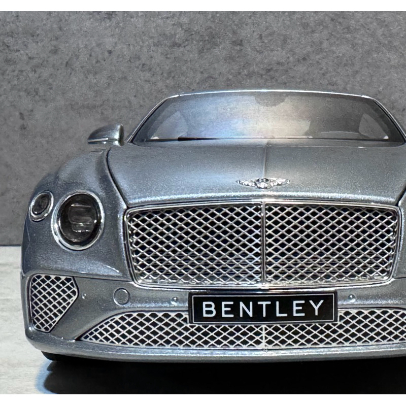 【Norev】 1/18 Bentley Continental GT 1:18 模型車