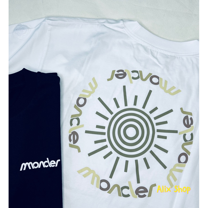 2024春夏Moncler 金屬質感印刷Logo、卡通趣味 太陽 Sunny 陽光 、白色 男、女可穿 T恤、短袖。