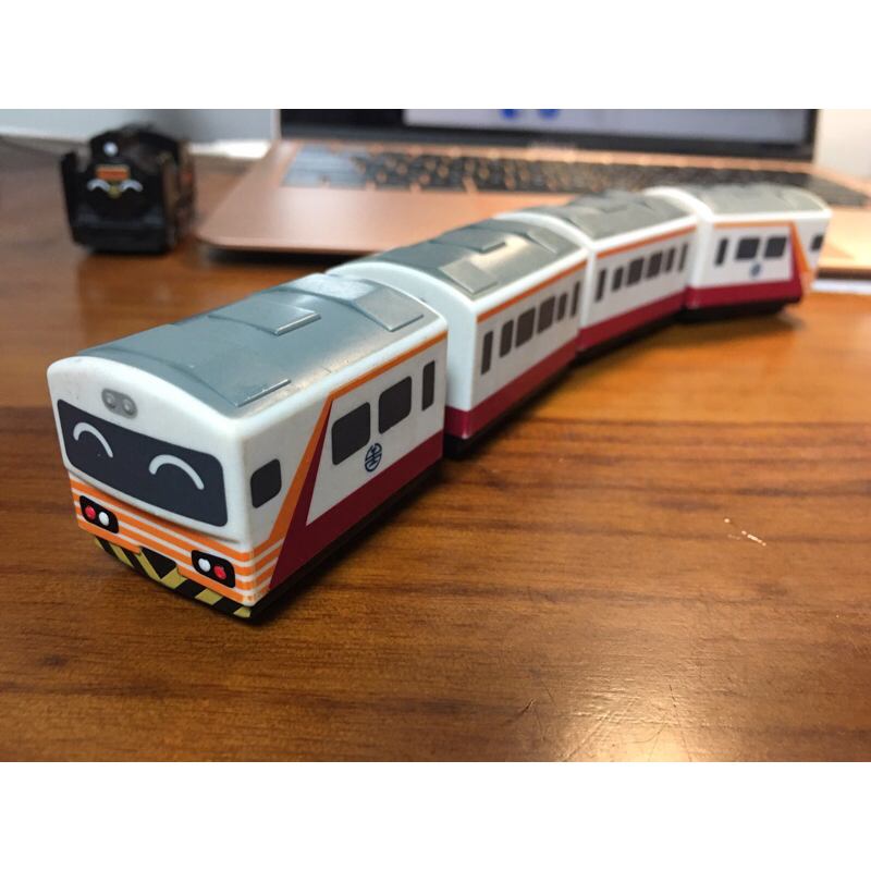 鐵支路 EMU1200 紅斑馬 迴力車 絕版 列車 四節