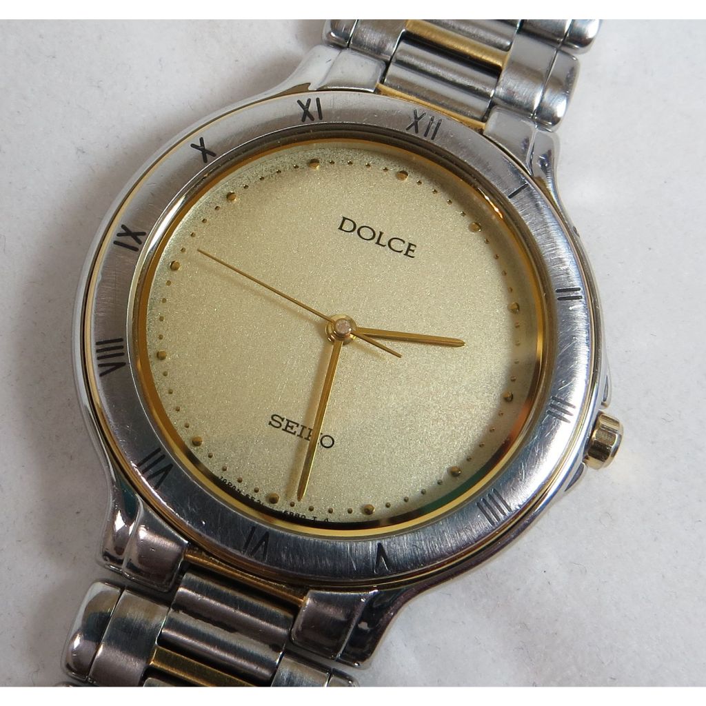 ੈ✿ 精工錶 SEIKO 日本製 中性尺寸石英錶 DOLCE頂級系列 金銀雙色全鋼錶殼 金砂面錶盤 大三針 原裝錶帶