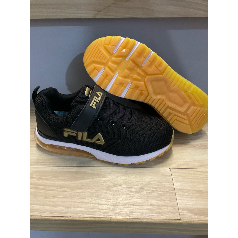 麻糬鞋屋👟FILA-男童氣墊運動跑鞋（抗箘防臭鞋墊）（福利品） 特價690元