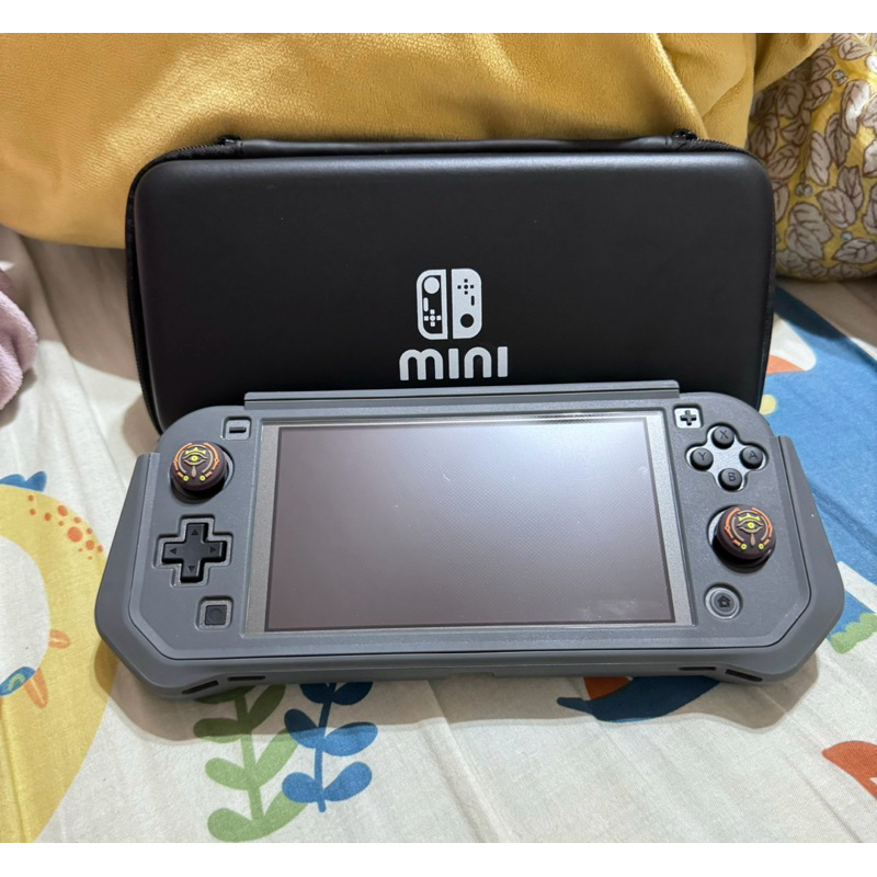 原廠盒裝Switch Lite 盧卡蒂亞鑽石珍珠限定款主機9.5成新（不含記憶卡）