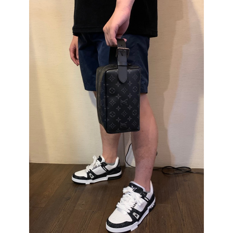 Limit精品✔️Louis Vuitton LV經典 黑色老花設計 新款 男生 收帳 手拿包
