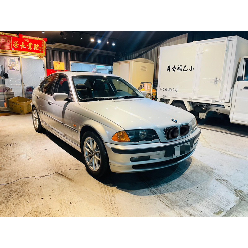 僅跑1萬公里BMW 320i可分期e46 e60 e90 f10