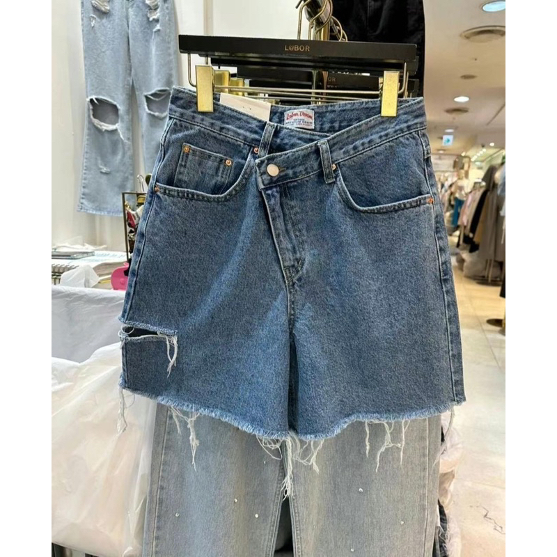 韓國品牌LABOR 037牛仔短褲現貨及預購。