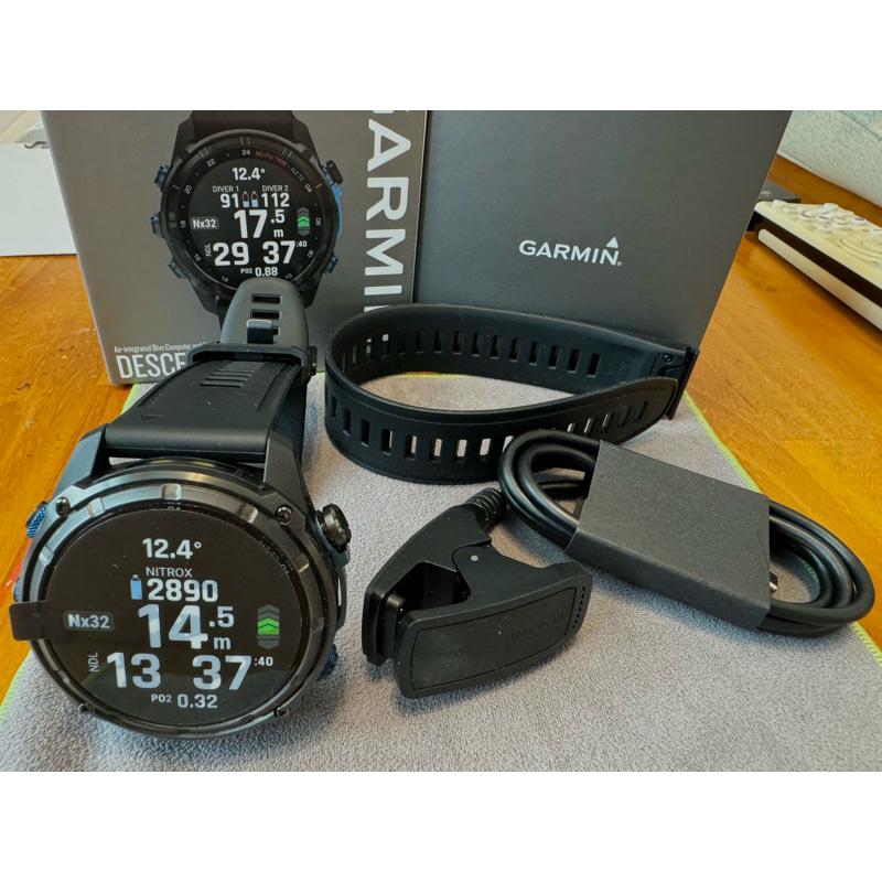 激近全新，二手Garmin Descent Mk3i – 51mm GPS潛水電腦錶 石墨灰DLC鈦錶圈搭配黑色矽膠錶帶