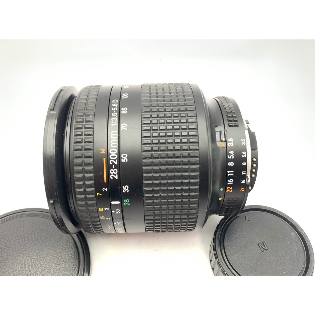 尼康 NIKON AF NIKKOR 28-200mm F3.5-5.6D 全幅 旅遊鏡 自動對焦 鏡片有發霉 功能正常
