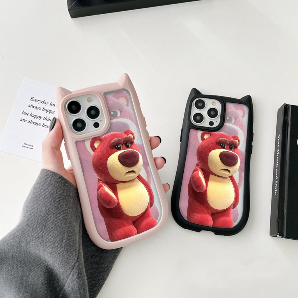 可愛立體貓耳朵手機殼 iPhone15 Pro 傷心草莓熊 適用於蘋果14 13手機殼12 11貓耳朵保護套