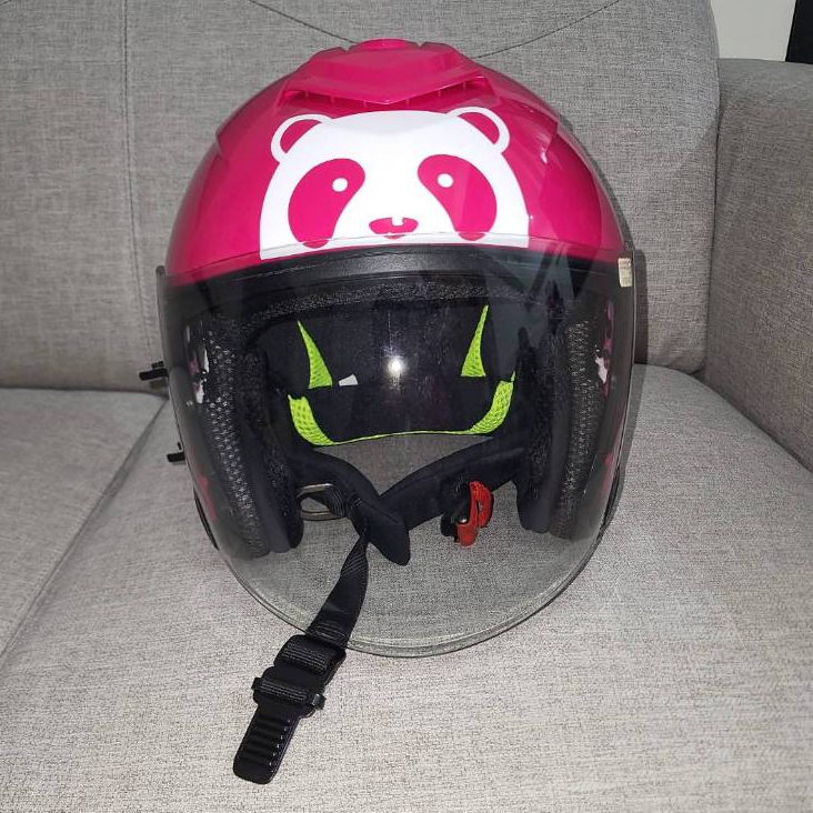 M2R熊貓安全帽2XL（快速插銷）-可聊約面交