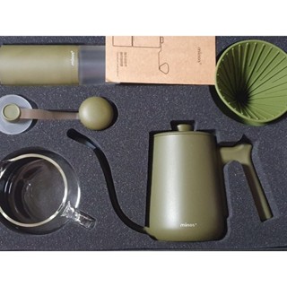 Minos 手沖咖啡露營組合禮盒 軍綠色 手沖壺 濾杯 手磨豆機 分享壺 送濾紙
