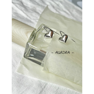 《Aurora》 韓國🇰🇷 925銀耳針 復古港風高級感簡約金屬愛心耳環 不掉色
