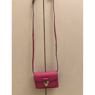 Coach小粉紅斜揹包正櫃商品