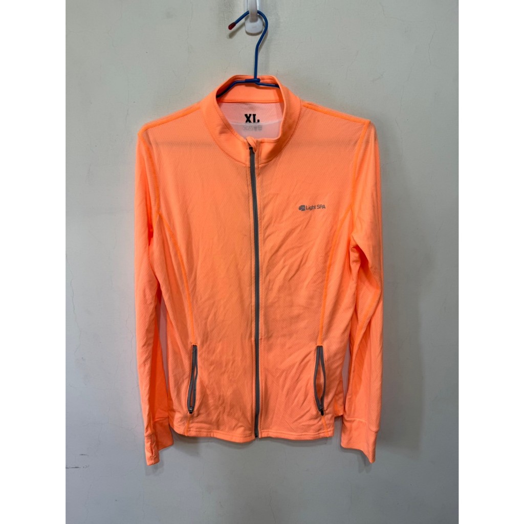 「 二手衣 」 LightSpa 女版薄外套 XL號（偏亮橘）93