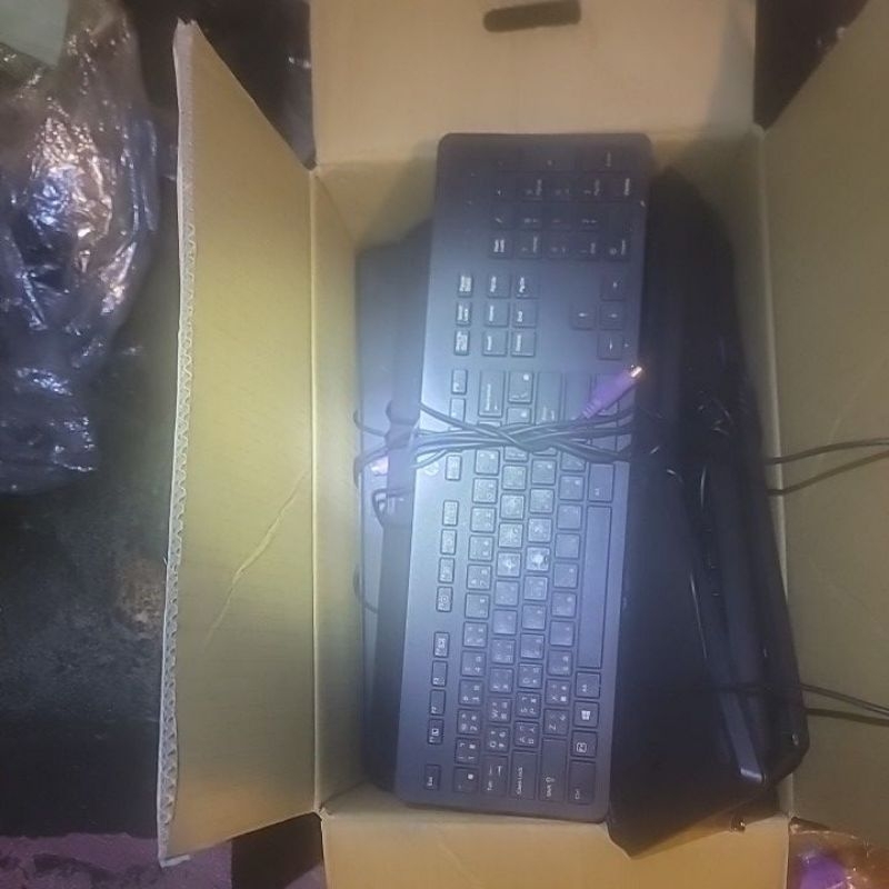 老莊3C 二手PS2鍵盤ㄧ個60元數量很多