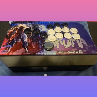 全新公館快打訂製 Hitbox 大搖純按鍵，獨一無二帥氣豪鬼面板、快打旋風6、BROOK PS5 Plus 2300