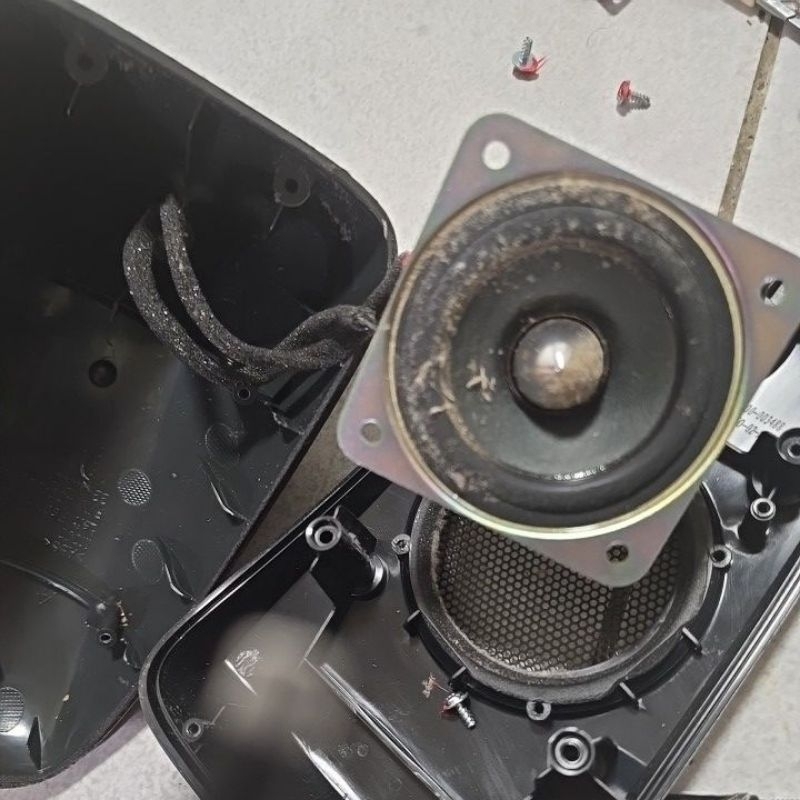 z623 z625 (燈與懸邊）原廠沒有修 我們修 衛星喇叭 THX 維修 懸邊 轉動雜音 無重低音