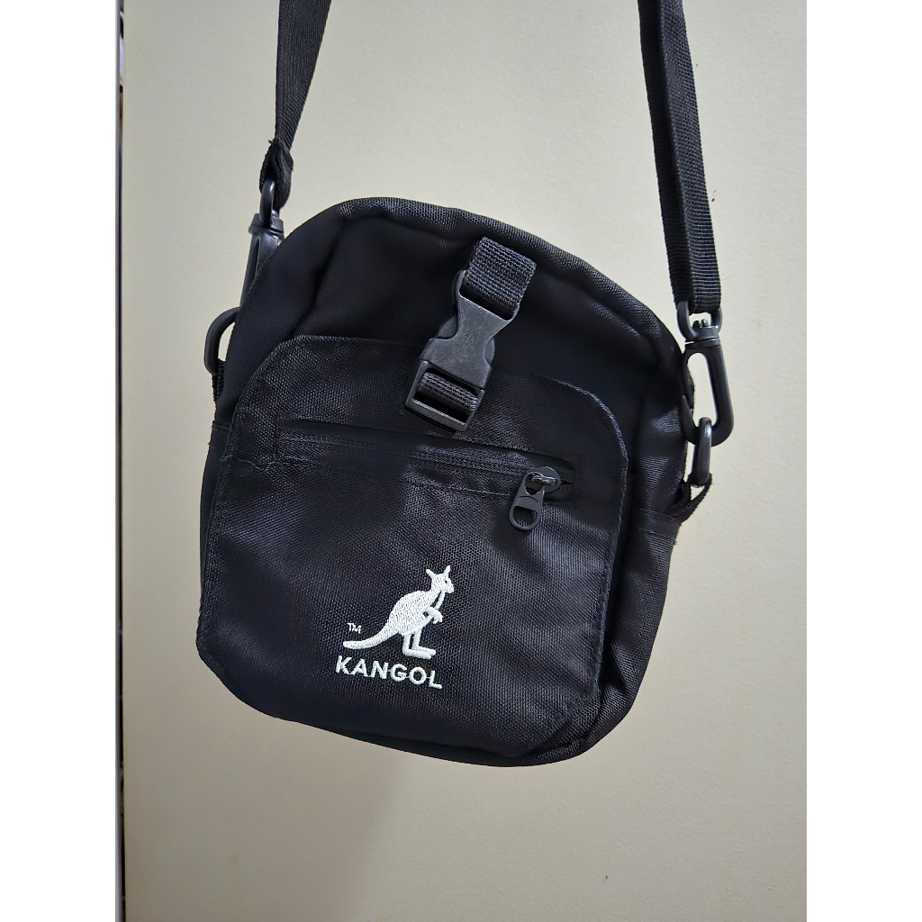 【全新已拆封】KANGOL　小行星側背包