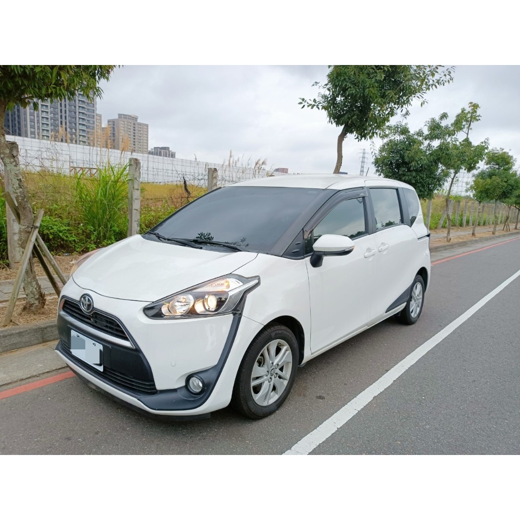 2018 #Toyota #Sienta #7人座 #尊爵版 #雙電動滑門 #倒車顯影  一手自用 認證中古車