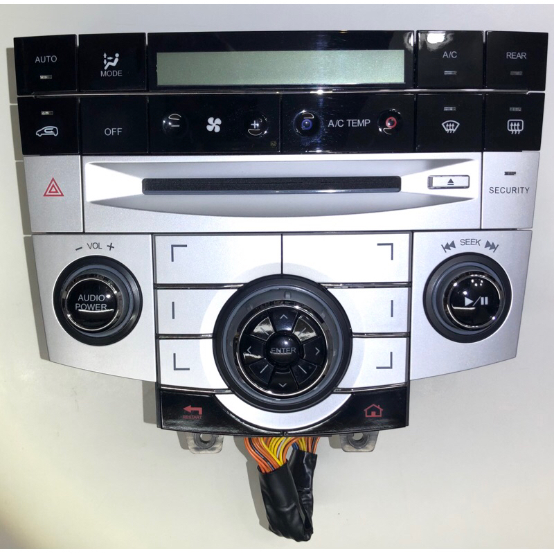 LUXGEN納智捷M7冷氣控制面板