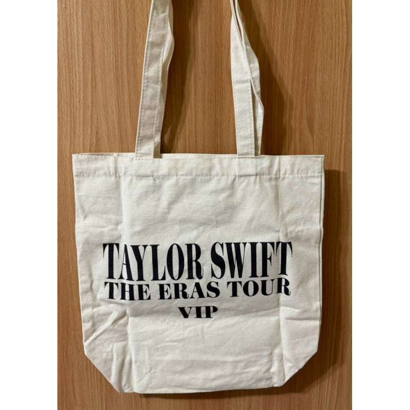TAYLOR SWIFT THE ERAS TOUR  泰勒絲演唱會VIP帆布袋 別針
