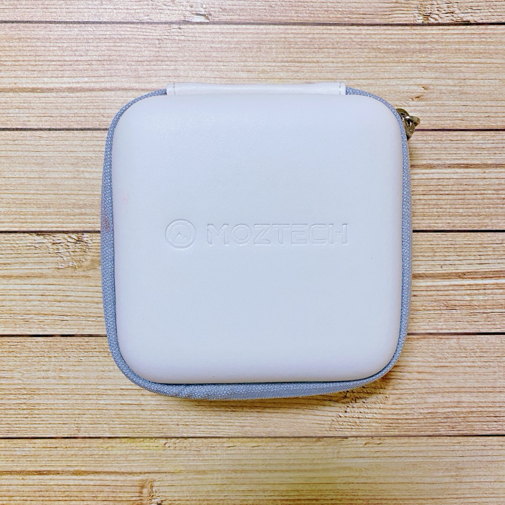 [MOZTECH］墨子 deseno 聯名 專屬 萬能充Pro 太空艙 行動電源 抗震收納包 硬殼防護 二手 便宜賣