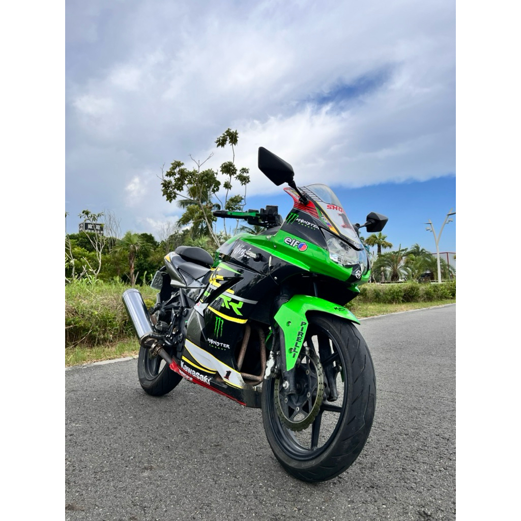 37P白牌 KAWASAKI NINJA 250 小忍者 雙缸白牌車 經典賽道綠