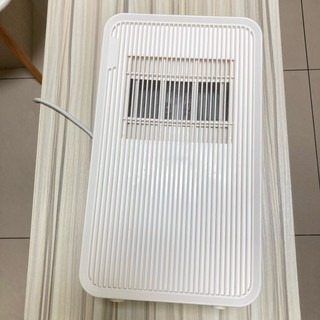［二手］ROOMMI美型輕量除濕機（九成五新）