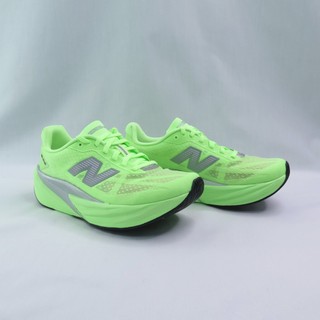 NB WFCXLZ5 女慢跑鞋 FuelCell Rebel v5 D寬楦 數字潮鞋 流行穿搭 綠/金屬銀