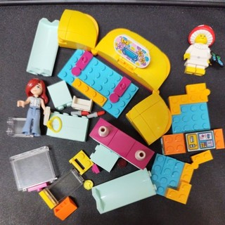 二手玩具~Lego 樂高42608 Friends迷你配飾店+人偶蘑菇+印刷蝴蝶(賣現況)