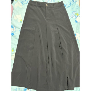 MOMA 下擺開叉氣勢滿分西裝褲材質涼感寬褲裙m76